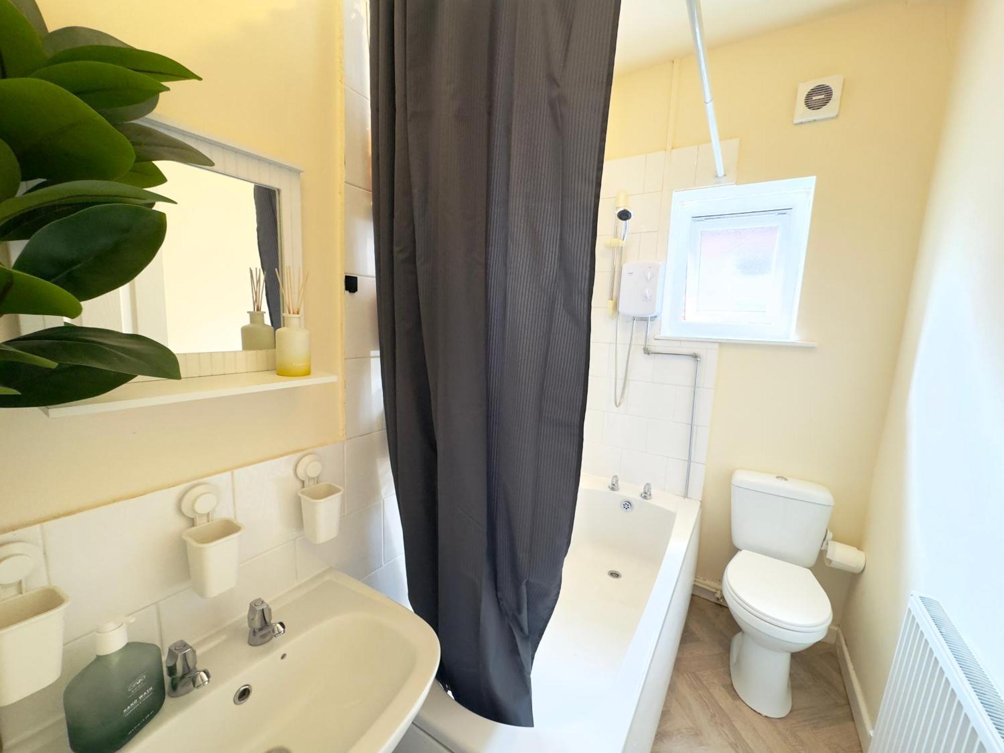 Double Bedroom Near City Center Manchester Exterior foto